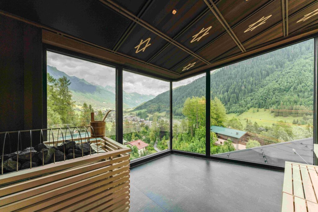 Hotel met sauna en uitzicht op de bergen